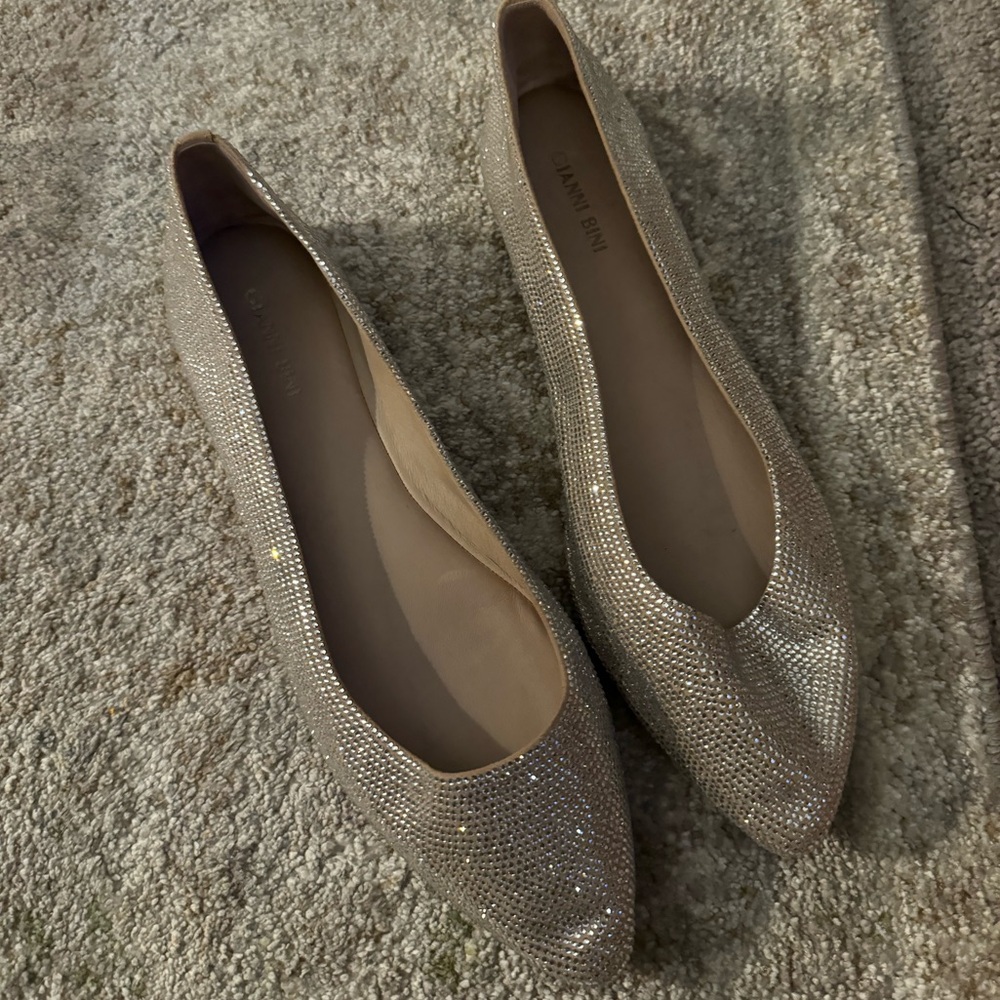 Gianni Bini Flats